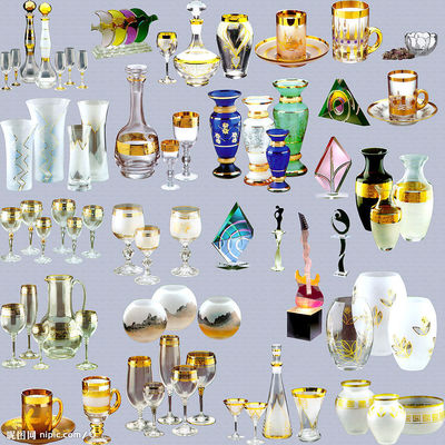 透明之美 玻璃器皿PSD分层素材的创意应用与视觉价值